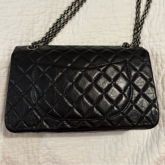 Chanel Reissue 226 Distressed Black RHW - Picture 6 of 14